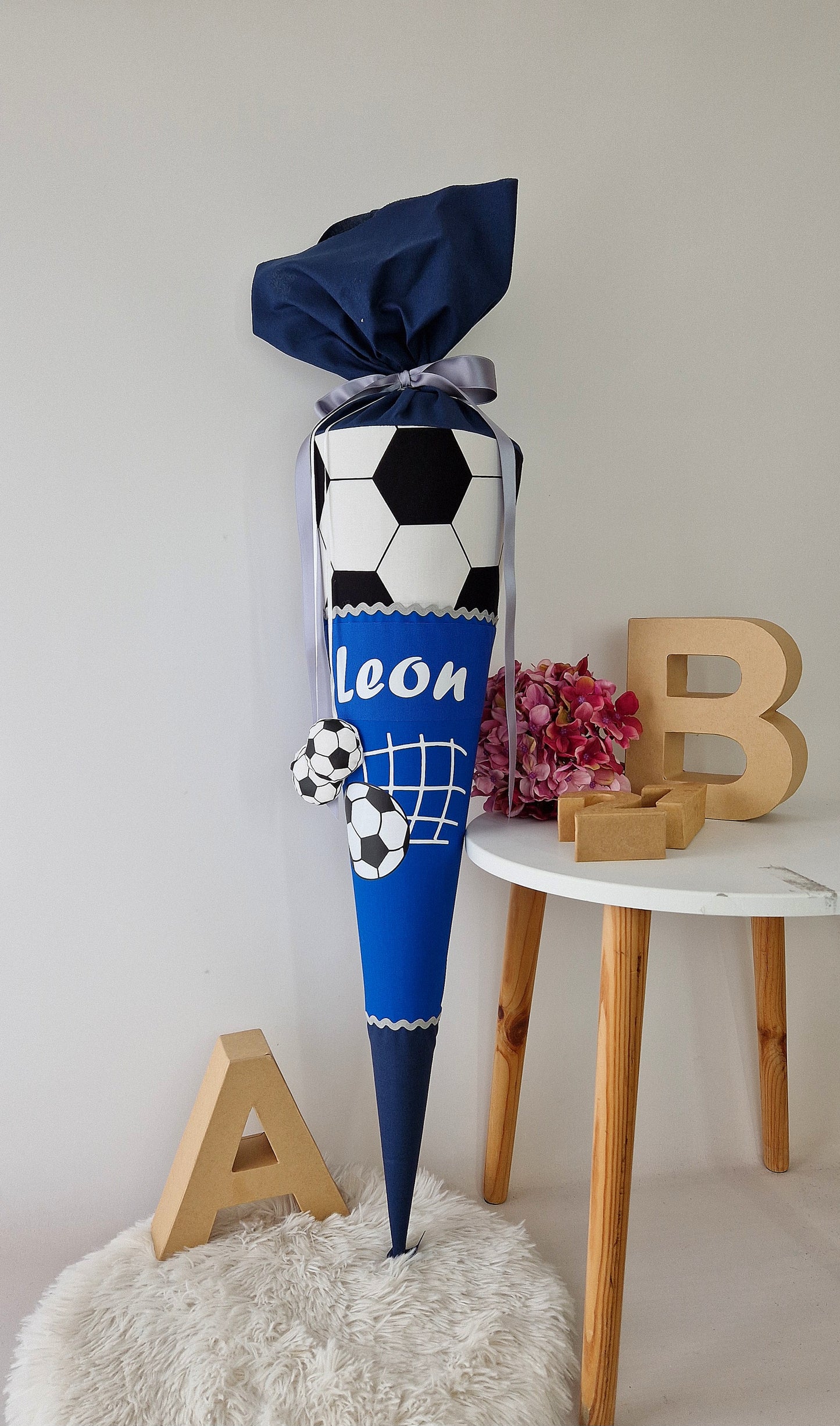 Fußballschultüte royalblau weiß