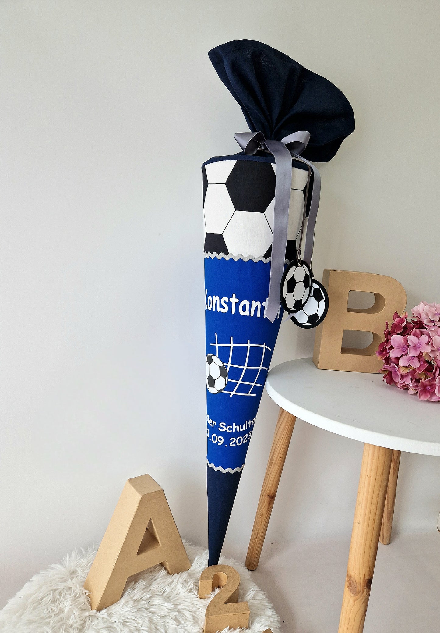 Fußballschultüte royalblau weiß